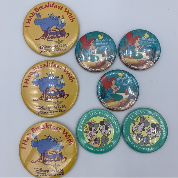 Vintage Disney pin buttons bundle of 8 - Picture 9 of 9
